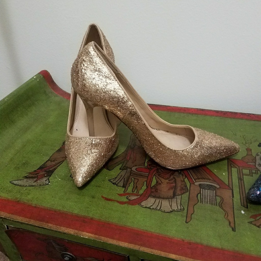 Gold glitter heels